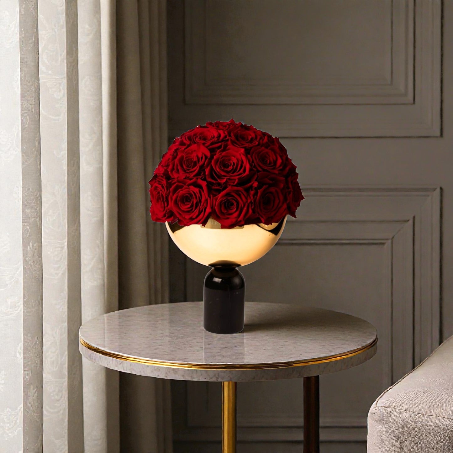 Schwarze Marmor Bowl Vase mit konservierten Rosen in Royal Red | LUNERVA GLOW 