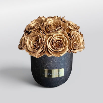 Black Solid Vase S | Metallic Gold