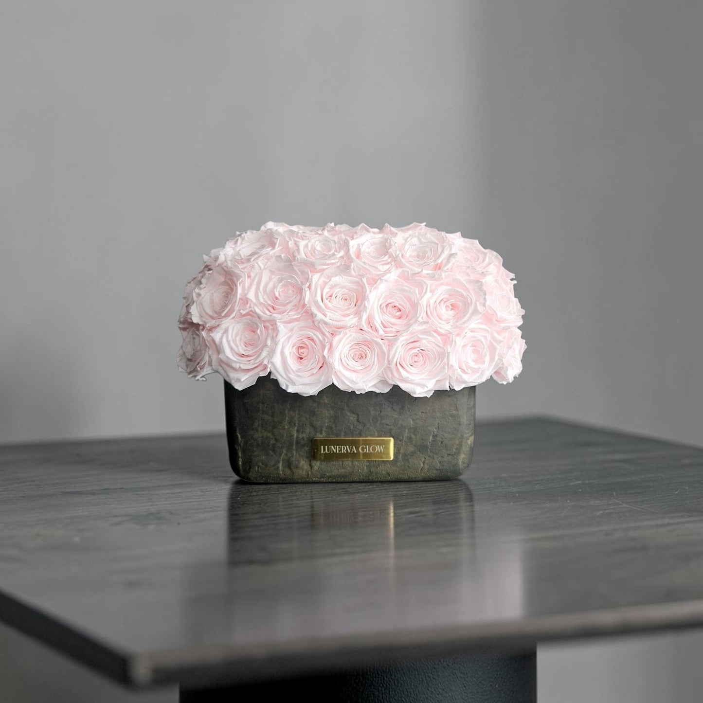 Black-Gold Oval Vase| Bridalpink