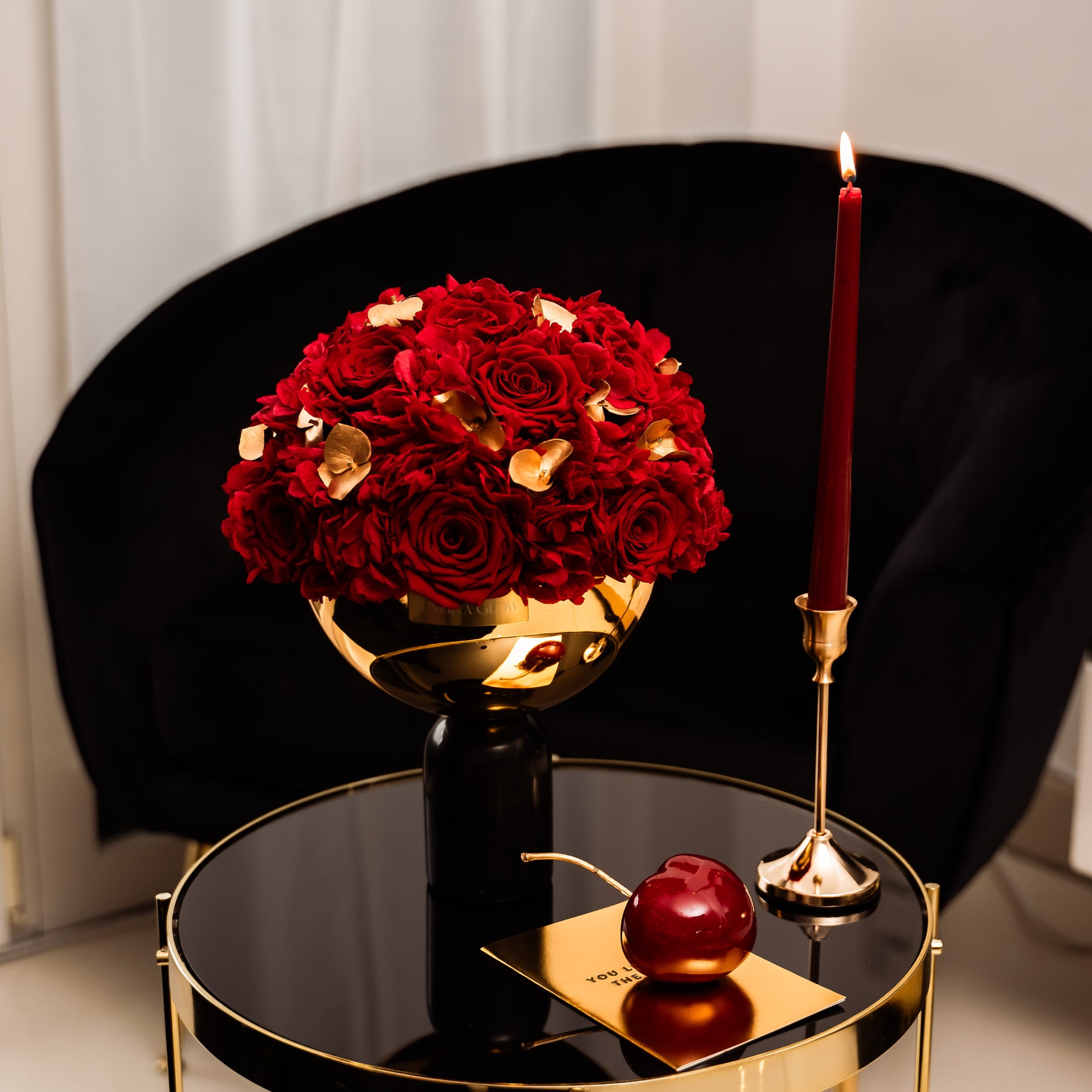 Marmor Bowl Vase mich echten haltbaren konservierten Blumen Mix ist ein luxuriöses Highlight für jeden Raum. Ein Dekorationsstück mit langlebiger Qualität | Lunerva Glow 