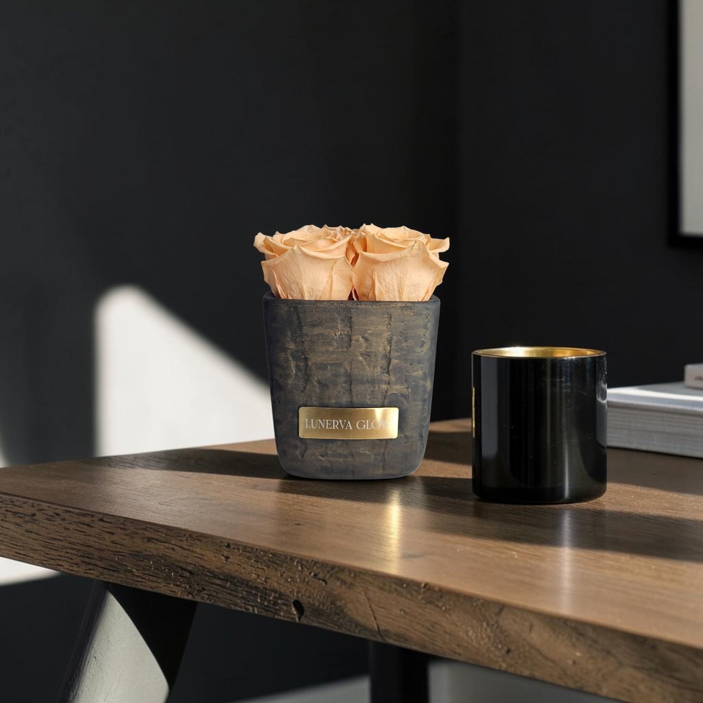 Square Vase Gold/Black| Peach