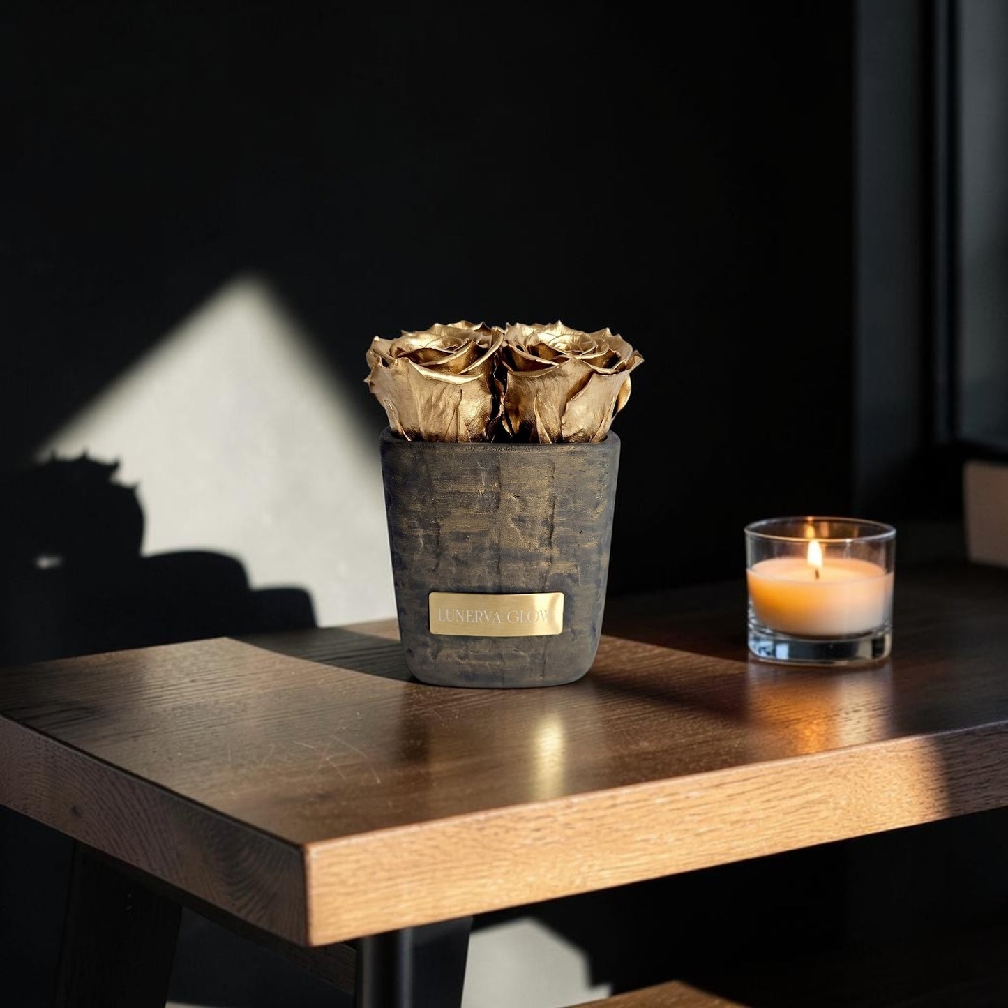 Square Vase Gold/Black| Gold